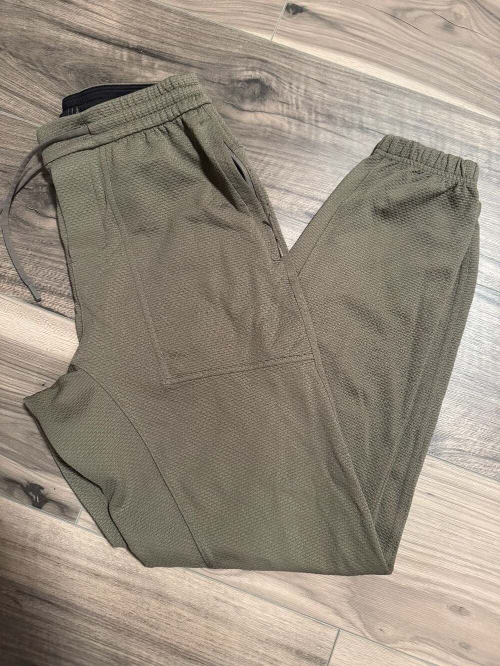 Lululemon License to Train Textured Jogger Dark Olive XS